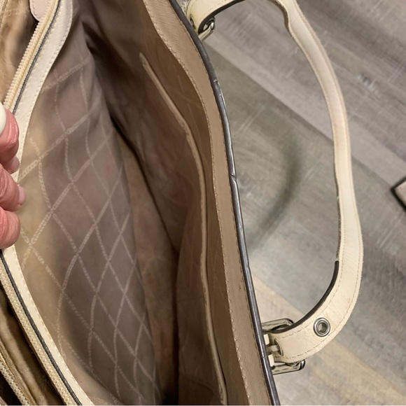 Michael Kors Voyager East West Tote Bag Optic White Die Cut Logo & Wallet - Picture 11 of 14